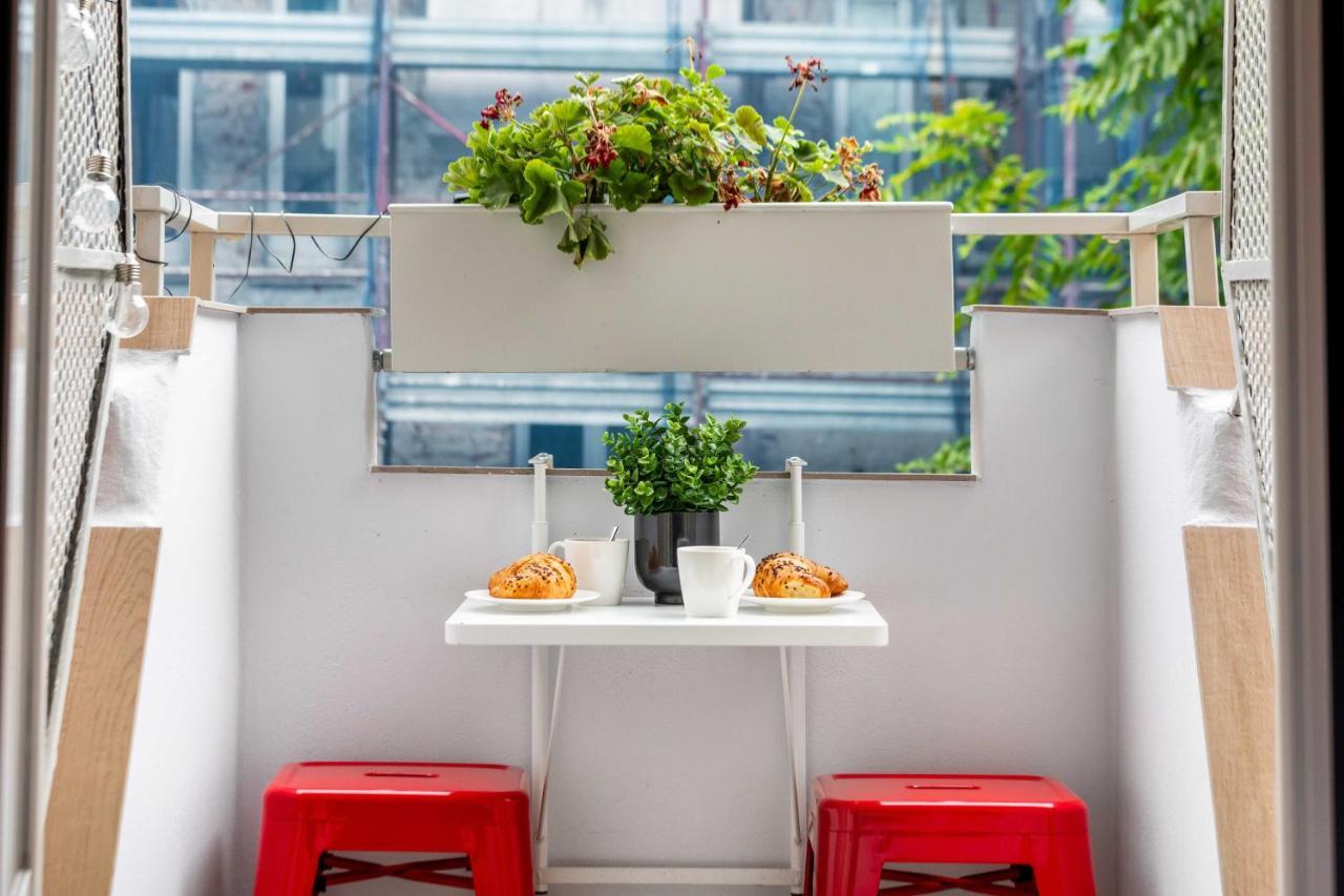 Prada & Bocconi - Cozy Studio, Fast Wifi, Tram Apartamento Milán